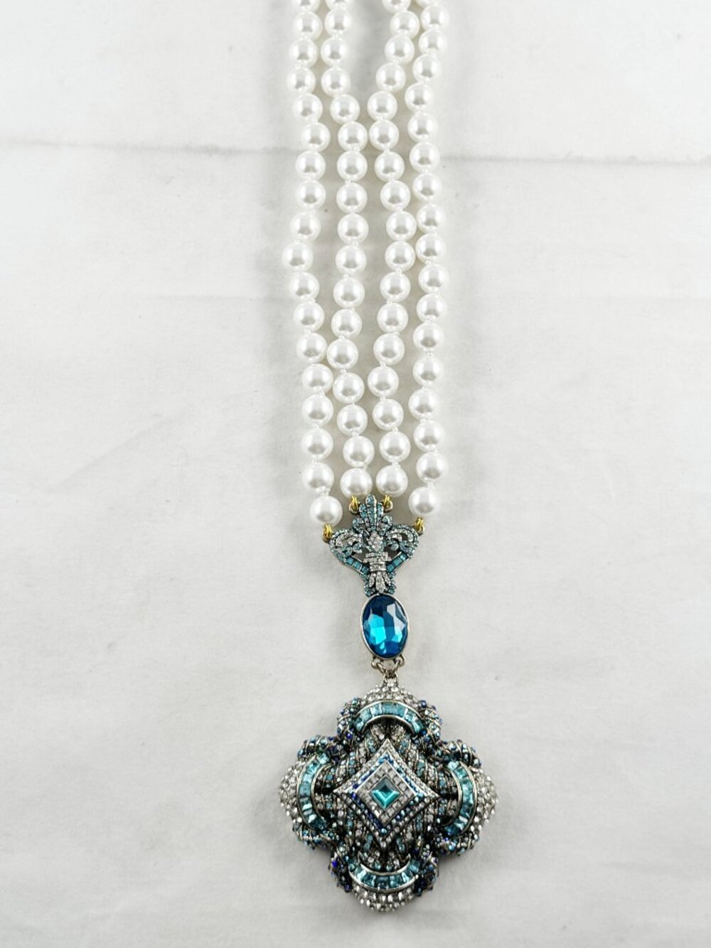 Ornate necklace, bold pendant, signed Heidi K9, Heidi Daus, excellent condition